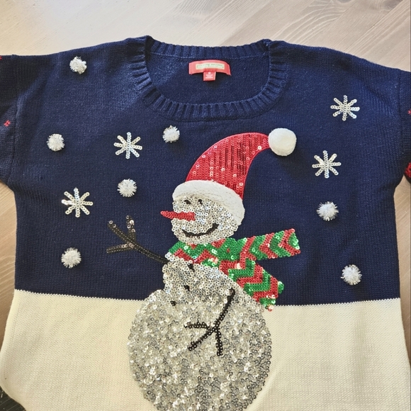 Festive Holiday Ugly Sweater Holiday Traditions Size M - Picture 3 of 7